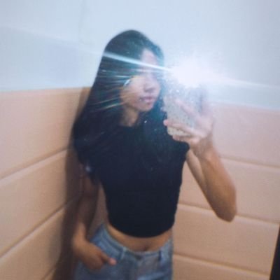 anjiquipanes_'s profile picture. 