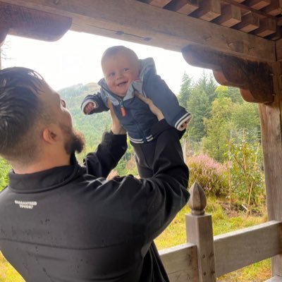 Dad, SEO Consultant, Website Development & Design. Founder of Concourse Marketing, Personalised Shin Pads LTD & National Balustrade Limited.