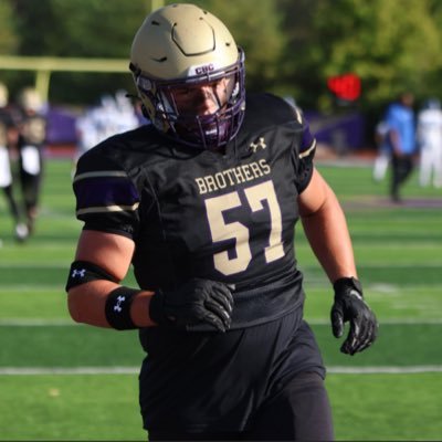 Christian Brothers College High School ‘26 | LG/RG/DT | 6’2 250 | 3.3 GPA | MO 6A State Champ ‘22 | 📱:(314)413-8306 | ✉️:brownl2@cbchs.org | HC:@ScottPingel10