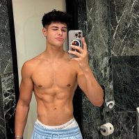 Noah (@segsynoah) 's Twitter Profile