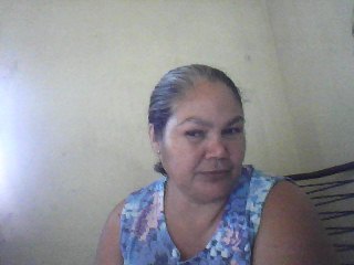 Brasileira,gaúcha,solteira,professoara aposentada