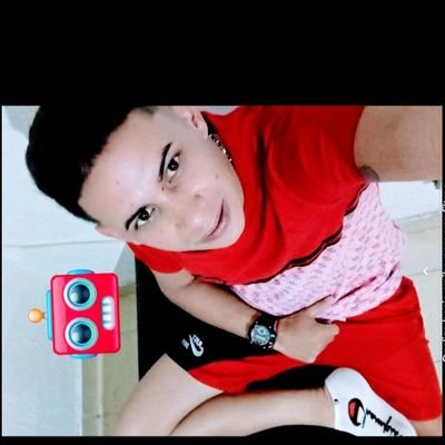 DarwinSala70757's profile picture. 