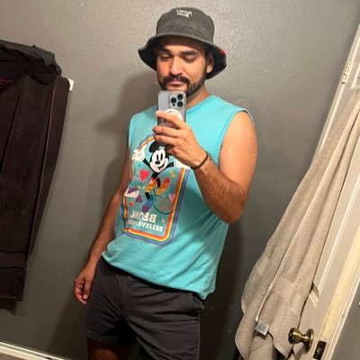 snacks128's profile picture. 🇲🇽 🇺🇸 32, Pokémon, Videogames, RuPaul’s Drag Race, Movies, All Things Gay. Oh and Snacks