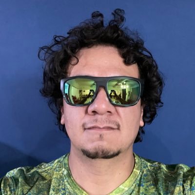 🐒🔪🍌, IPN, trotamundos, pescador deportivo. Adoro mi México y su historia, sus paisajes y sabores. Me gustan los jeep. Me caen bien el Buki y Freddie Mercury.