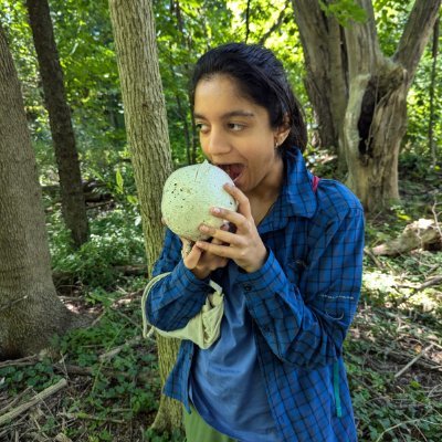 @MEME_evobio’23| on a PhD quest to find mushrooms in the fungal jungle
(She/Her)