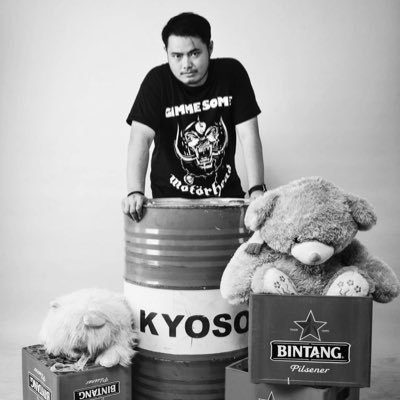 Doctor, Petrolhead, Headbanger. @AldhiTR Suspended. Mantan Vokalis. Cita cita aslinya mau jadi Komedian. Bukan akun edukasi kesehatan.