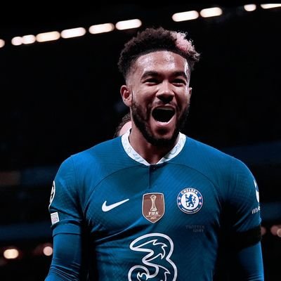 cfc_charlie7's profile picture. Thiago Silva/MS Dhoni stan