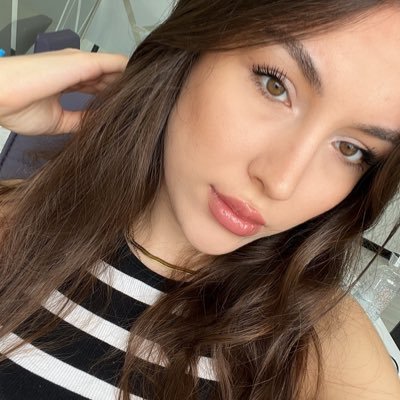 leoriovna's profile picture. 