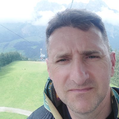 AndrewK46828252's profile picture. Normal bloke, but apparently far right be modern day standards.
