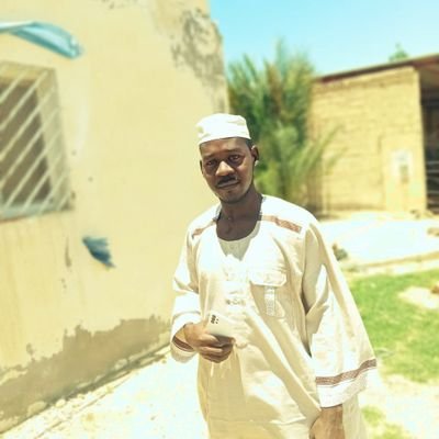 الفينا من اهات المية وفي حكاوينا القديمة .....يوم تمطر يوم علينا .....الفرح املئ المدينة القلوب الحزينة .......ياااااااا ضلنا