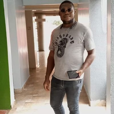 Heroicvip's profile picture. Playing snooker makes me special