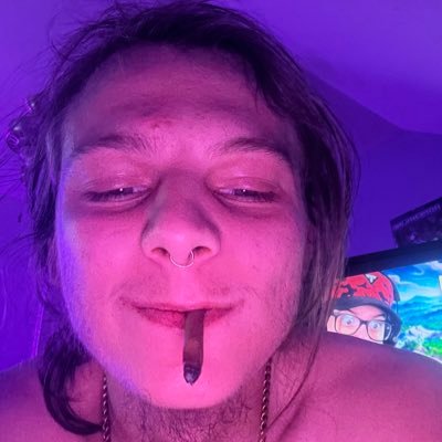 Stoner,twitch Streamer and OF content creator. Twitch : usarmy1357 and dm me for the spicy link ❤️ 18+