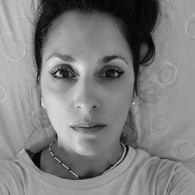 Periodista  y tarotista
2 cosas que nada que ver / @Pirelli_Ar @revistaenie  @clarin  @forbes 👉floborrilli@gmail.com
+34 603 84 28 52