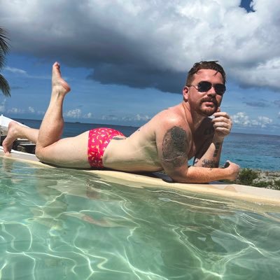 Typical Taurus | Wine Drinker | Pasta Eater | Dog Dad | Plant Father | L(G)BT+ | All views are my own (and 100% correct)