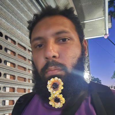 tobar_acosta's profile picture. Community Philosopher + Nerd | 28 | They/Them/Theirs| 🇩🇴🇪🇨🏳️‍🌈✊🏽