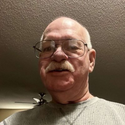 malern100's profile picture. 