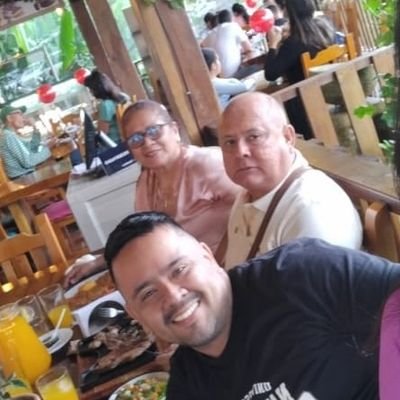 Ivanchooo24___'s profile picture. 