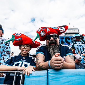 Tennessee Titans Super Fan⚔️, HOF ‘17, Mexican Rancher🇲🇽, Harley Rider 🏍 , Rock Lover 🎸 , Father of one,