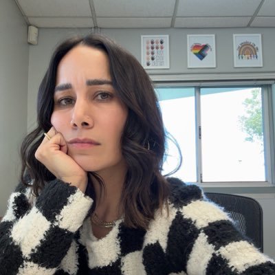 simisardana's profile picture. mom | public educator