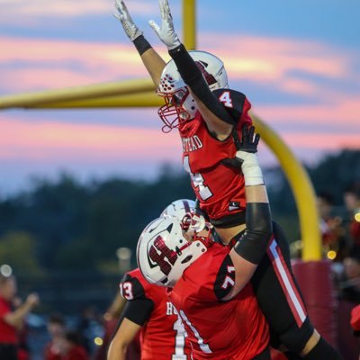 6’3 270lbs Homestead High school, Varsity Football, Varsity Track and Field Shot Put: 57”6.5 Discus: 152”10 lwivancevic22@gmail.com