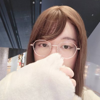 lulutu222's profile picture. 才不是烧鸡哦
（人在芬兰读研，不在国内！！！）