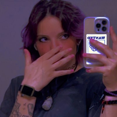 heyyitsgrey's profile picture. hey i’m grey! i sing and stuff :)