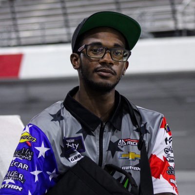 20 | Creative Assistant/CARS Tour PR Rep @TeamAlphaprime | Driver for Firelight eSports | #StopTransGenocide | bi |They/Them | @sxlcity taken 💜