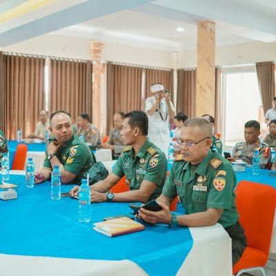 Leonardo Agusta
Sersan Kepala
NRP 21090186280889