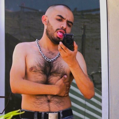 jfernandomreyes's profile picture. -“En lugar de ser un adulto, a veces eres tan niño que, en lugar de causar ternura, das temor por lo que puedes hacer”