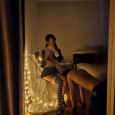 Muslim Princess mistress. Losers, slaves and paypigs only. Tribute and follow, then DM. Findom, Femdom, Spoiled Brat. FYPM.