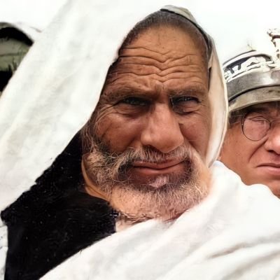 الحمد لله الذي ستر القبيح، وجعل فوق ستره ما يصلح للثناء .
وَكَانَ فَضْلُ اللَّهِ عَلَيْكَ عَظِيمًا}