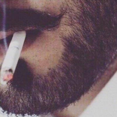 أوصل من وصلني والقاطع أعـذره ولا مديت الطيب ما أقيسه بمقياس وأحشم من حشمني ولو ما أعرفـه💞