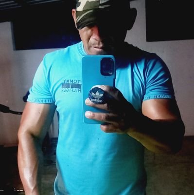Juliocesar30152's profile picture. luchador social del FFM
cristiano chavista, Amo a Venezuela 🇻🇪 
nosotros venceremos