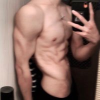 20岁的肌肉攻 (@jiroutop1l2004) 's Twitter Profile