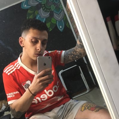 AlanNahuelCarp's profile picture. El que juzga mi camino, yo le presto mis zapatos, que vaya, de una vuelta, vuelva y que me cuente al rato.