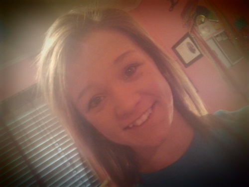 Thecountrycutie's profile picture. Im fun!:) what else can i say!:)