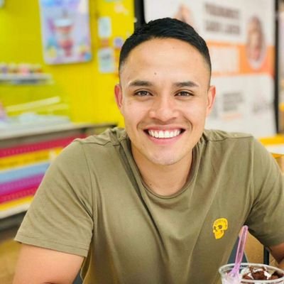 Adrianrkiss's profile picture. Coreógrafo del grupo UP DANCING 🪽🕺🏻
No te des Malavida chica