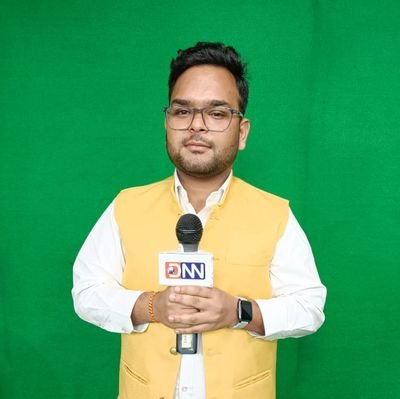 बहता जाऊं कल-कल निश्छल, अवरोधों के पार
श्रम साधक बनकर अर्जित हो, तन्मयता से निज ध्येय द्वार
-