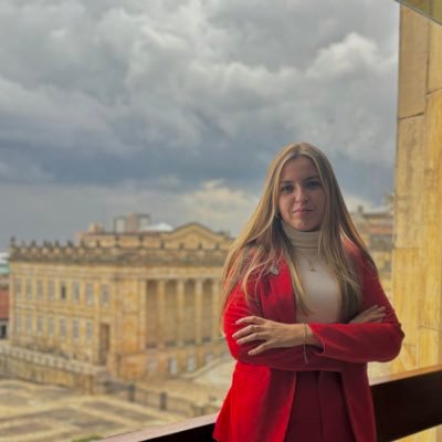 Rola 💙 | Feminista 🟣 |📚. Profesional en Gobierno y RRII. |📚Esp. Gobierno y Gestión Pública Territorial.