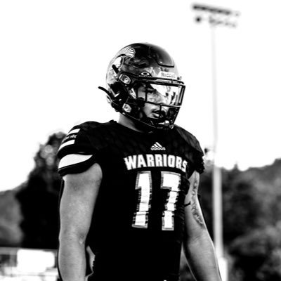 bschraufnagel20's profile picture. LB @WinonaStateFB_