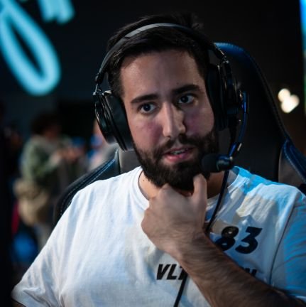 Akuju83's profile picture. Caster de vsf, et aussi streamers Twitch n'hésitez pas à me suivre lors de mes cast où live 😁😁
https://t.co/wflSjmcJD9