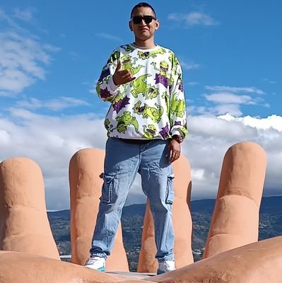 Girkalyz's profile picture. Con ganas de ser #Musico #Tecnologo #Biologo #Abogado #Astronauta #Aviador #Actor #Antropologo #Fisico #Quimico #Matematico #Cientifico #SoloSoy #Yo