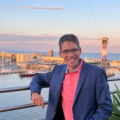 Periodista de Deportes en RTVE desde 2001