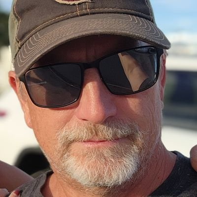 MleighTomky's profile picture. 