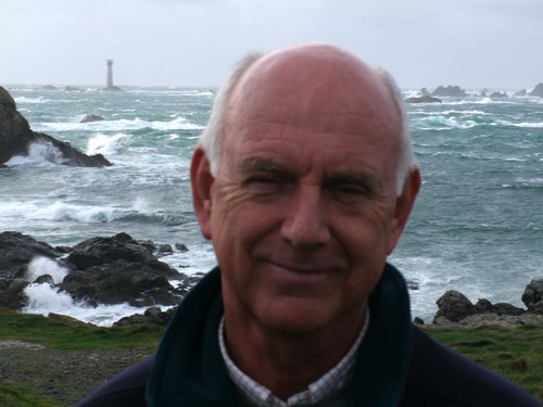 Internet Marketer from Southampton UK  Make over $9000 per month by watching this 5 mins video and introducing just 5 others!  http://t.co/mIctoBj5