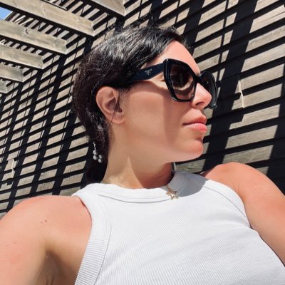 #WomanInTech Head of Marketing @LOOM_es by Merlin. Curious about everything #Innovation #Startups #Arts #IEalumni #MarketingTeacher #SportsLover