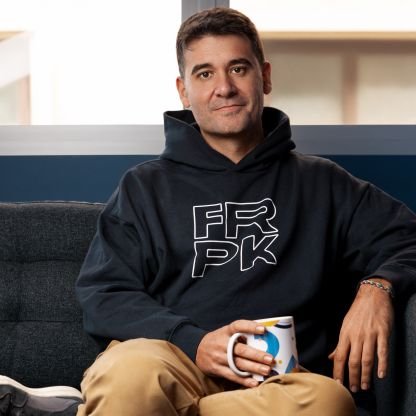 CMO at @Freepik. Helped grow SEO traffic by millions. Ex-@Uptodown, Chicfy & @todocoleccion. From marketplaces to global brands — always building cool stuff.