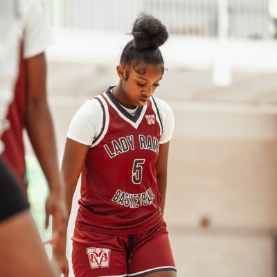 mariahr_hoops5's profile picture. 5’9 160lbs | Westside High School 26’ | Guard | GPA 4.459 | IG: luvvmariah5