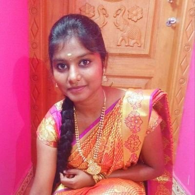 s_ponnu71887's profile picture. 