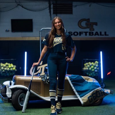 Molly McAnally Profile